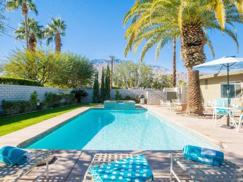 Popular attractions Area Nearby Property
